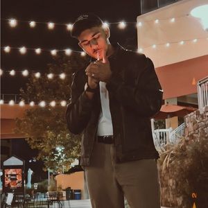 Meet your Posher, Raymond